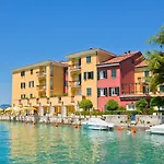 Alberti 900m From Garda ヴィラ サロ
