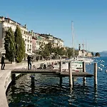ヴィラ Alberti 900m From Garda *